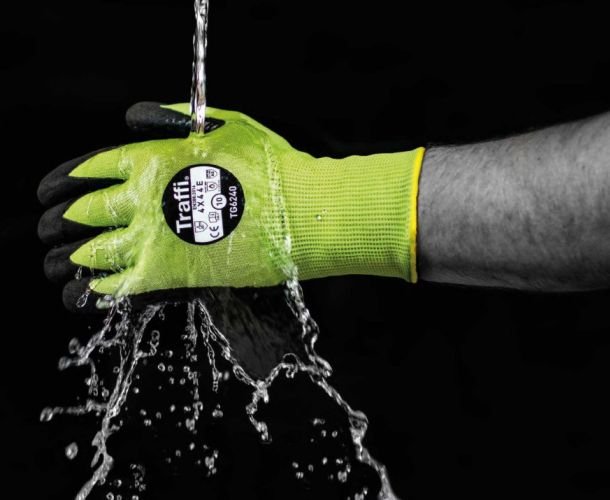 Image of Traffi Glove with water falling on it